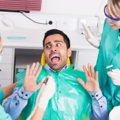 Jak pokonać strach przed dentystą i przestać bać się wizyt – skuteczne metody