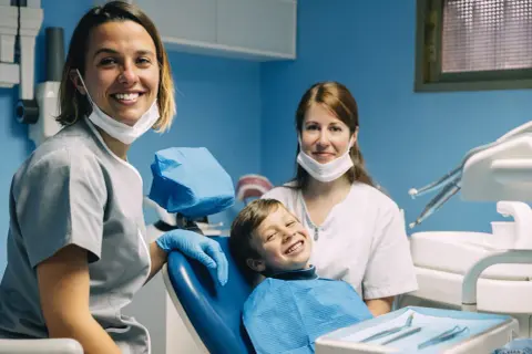 Czy z zajadami można iść do dentysty? Sprawdź, czy to bezpieczne i jak się przygotować
