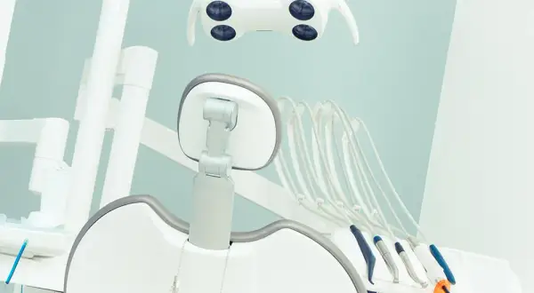 Ile kosztuje plomba u dentysty? Sprawdź, jak uniknąć wysokich kosztów leczenia