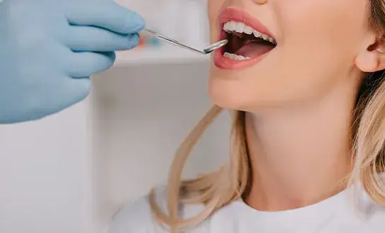 Ile kosztuje wizyta u dentysty prywatnie? Sprawdź, jak uniknąć wysokich rachunków!